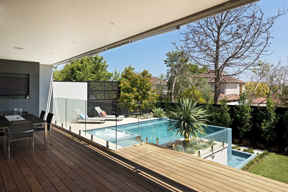 how to lower alkalinity in pool